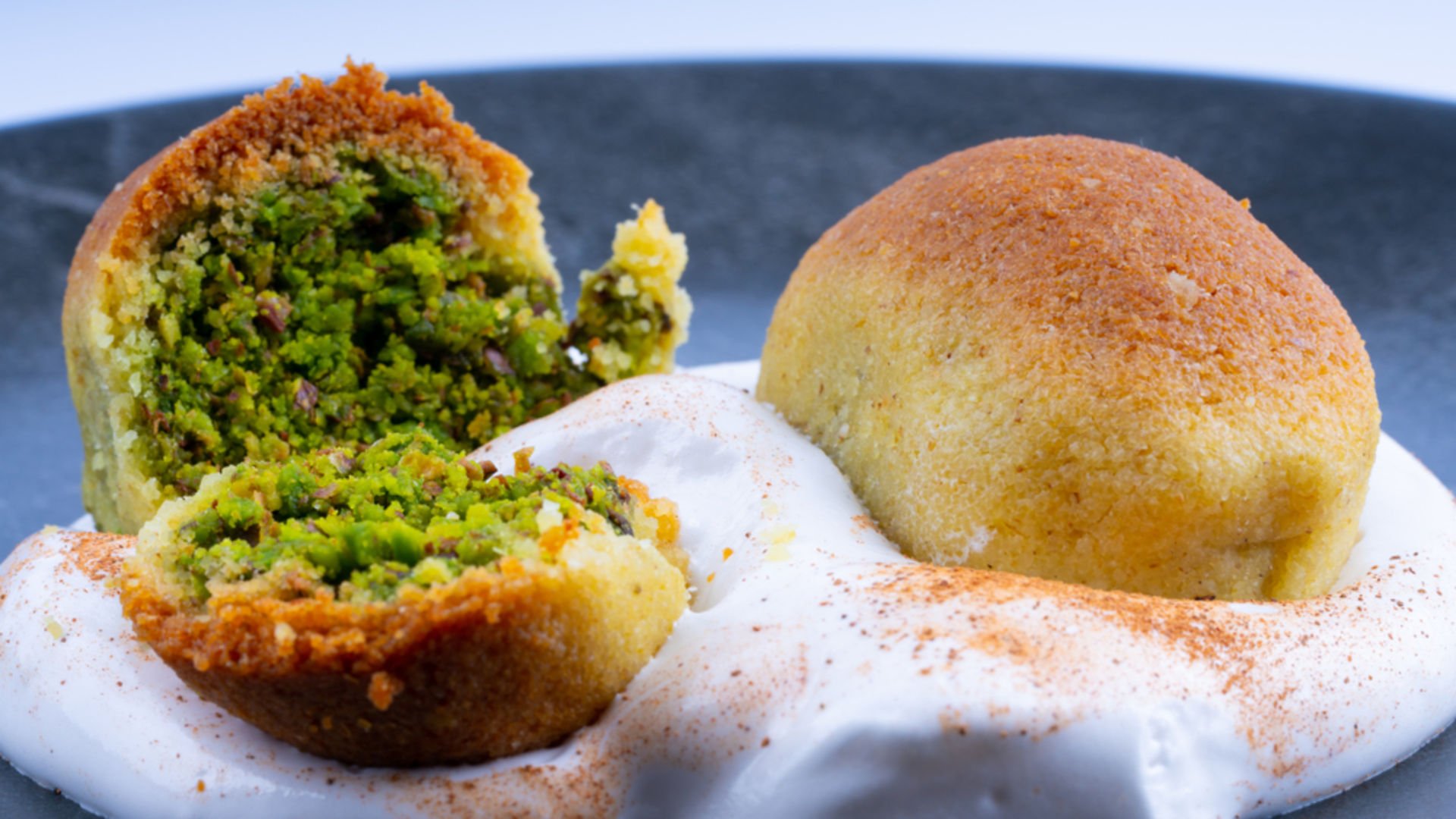 Sarnıç Dondurma Cafe, Mersin dondurmacı, Toroslar tatlıcı, kadayıf dondurma, halka tatlısı, tulumba tatlısı, Sarnıç Bomba, Mersin tatlı mekanları, şerbetli tatlı dondurma, yöresel tatlılar